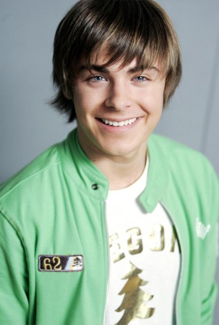 1404-zac-efron.jpg